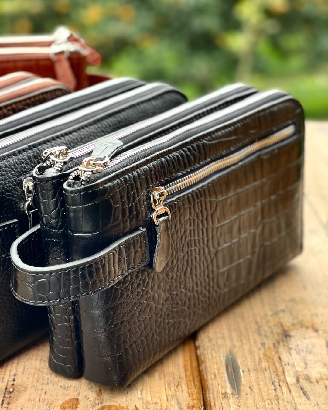 کیف دستی تمام چرم مشکلی با کیفیت