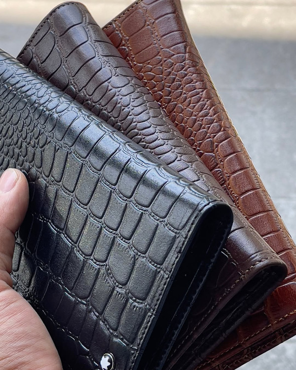 کیف پول در طرح های مختلف