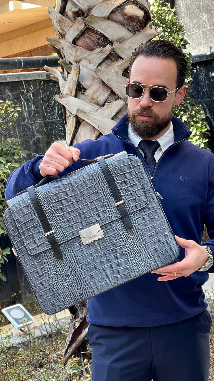 خرید کیف چرم با قیمت مناسب