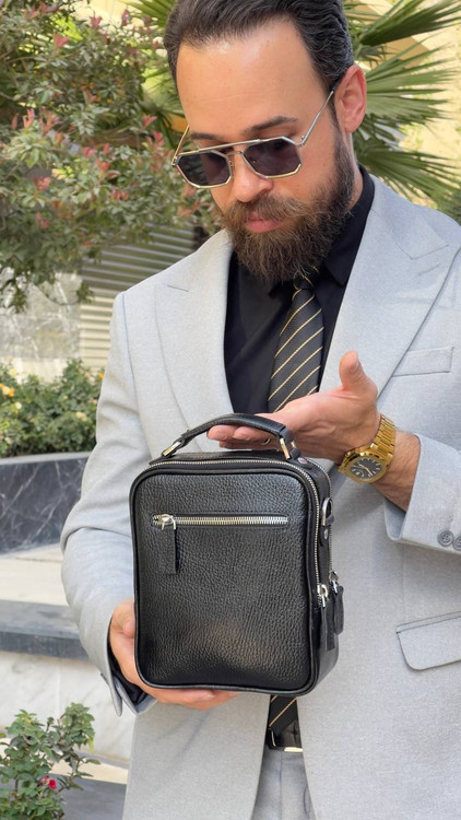 کیف دوشی با یراق فلزی