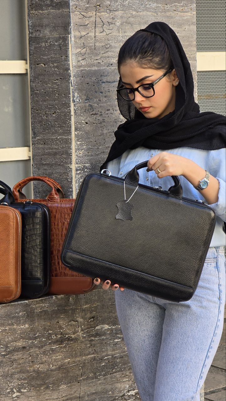 کیف چرم زنانه مشکی